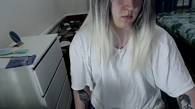 EvaMiron online show from March 28, 4:30 pm