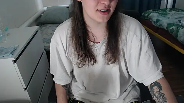 EvaMiron online show from October 4, 10:17 am