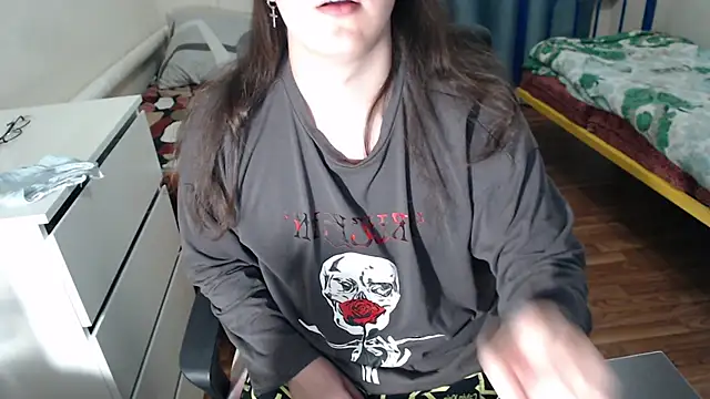 EvaMiron online show from October 2, 9:40 pm