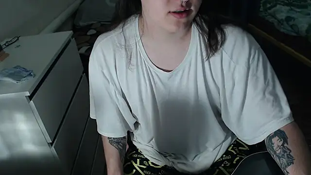 EvaMiron online show from October 27, 2:51 pm