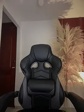 Snapshot of gretta_kler1 chatting on October 29, 10:09 pm gretta kler1 online show from October 29, 10:09 pm