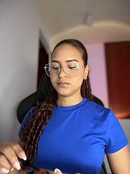 Snapshot of gretta_kler1 chatting on March 11, 3:12 pm gretta kler1 online show from March 11, 3:12 pm