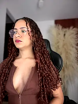 Snapshot of gretta_kler1 chatting on October 16, 12:24 pm gretta kler1 online show from October 16, 12:24 pm