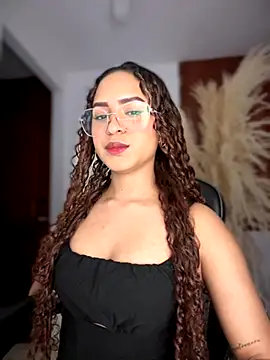 Snapshot of gretta_kler1 chatting on December 3, 9:47 pm gretta kler1 online show from December 3, 9:47 pm