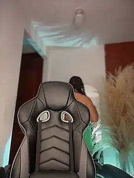 gretta kler1 online show from March 6, 9:43 pm