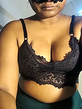 FANTASY QUEEN 07 online show from May 10, 2:26 am