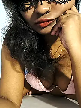 FANTASY QUEEN 07 online show from September 23, 9:05 am