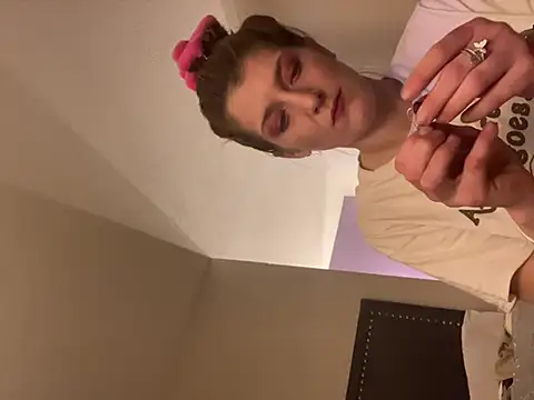 Phattpinktaco online show from February 25, 10:48 am