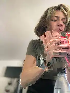 Phattpinktaco online show from September 24, 9:32 pm