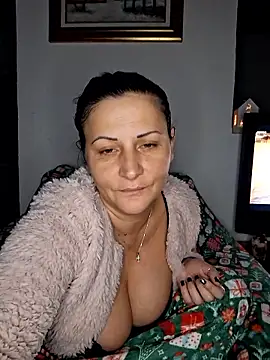 anaaamariaaaa online show from January 9, 6:48 pm