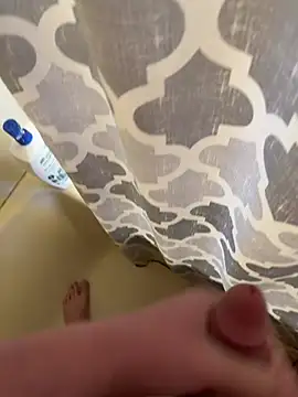 bjim03425 online show from April 2, 6:03 pm