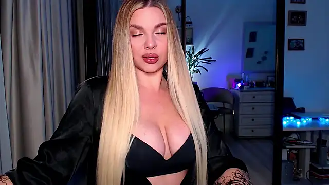 MiaMurMur online show from January 8, 9:21 pm