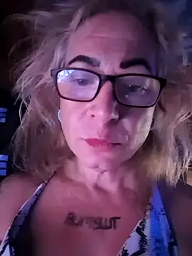 KrystallCox online show from August 9, 8:53 am