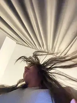 deliaroyal online show from November 6, 3:16 pm