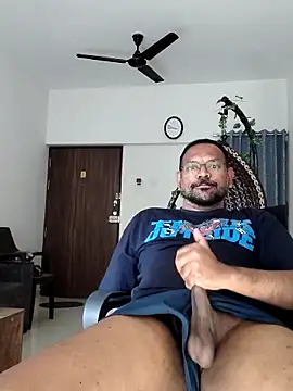 lovbombayduck11 online show from February 12, 10:04 am