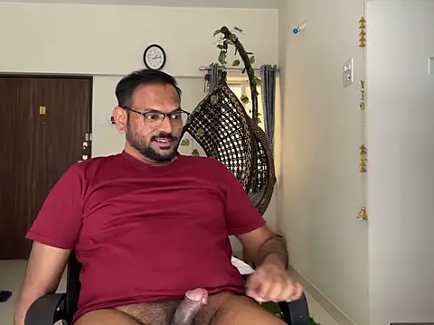 lovbombayduck11 online show from May 27, 7:38 am