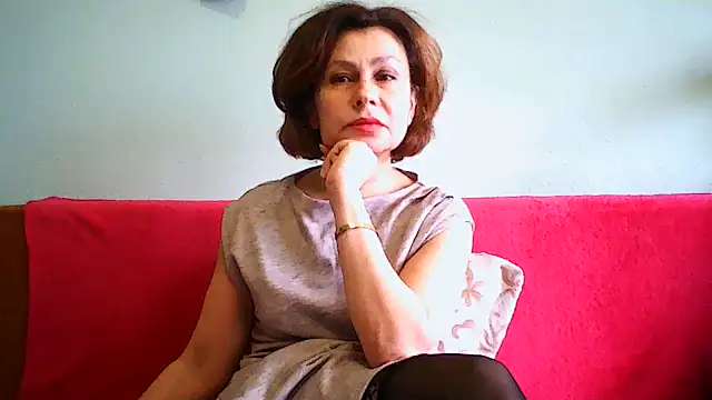 Mat Elenore online show from February 6, 7:15 am