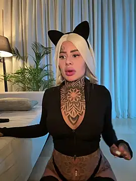 Snapshot of bambixboo chatting on November 20, 8:09 pm bambixboo online show from November 20, 8:09 pm