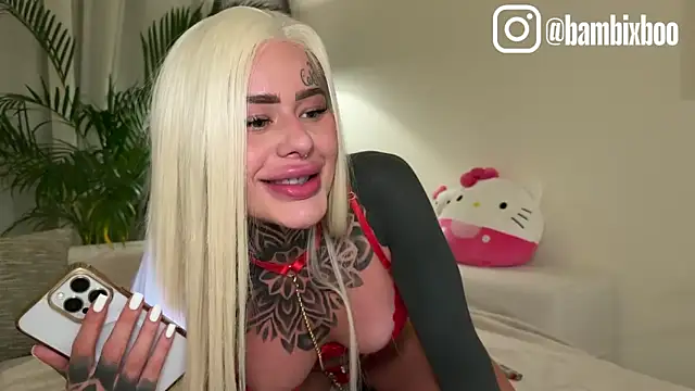 Snapshot of bambixboo chatting on October 27, 8:21 pm bambixboo online show from October 27, 8:21 pm