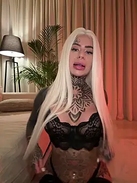 Snapshot of bambixboo chatting on November 14, 9:18 pm bambixboo online show from November 14, 9:18 pm