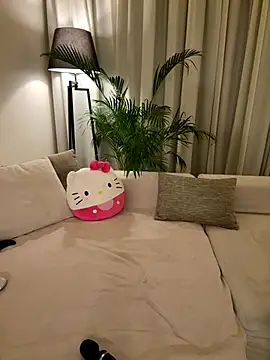 Snapshot of bambixboo chatting on October 19, 8:00 pm bambixboo online show from October 19, 8:00 pm