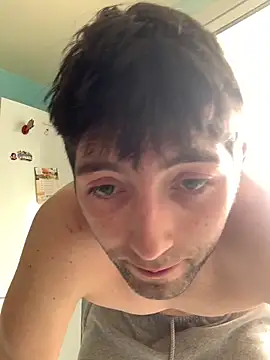 Snapshot of GuillaumebeauZizi chatting on February 8, 11:08 am GuillaumebeauZizi online show from February 8, 11:08 am