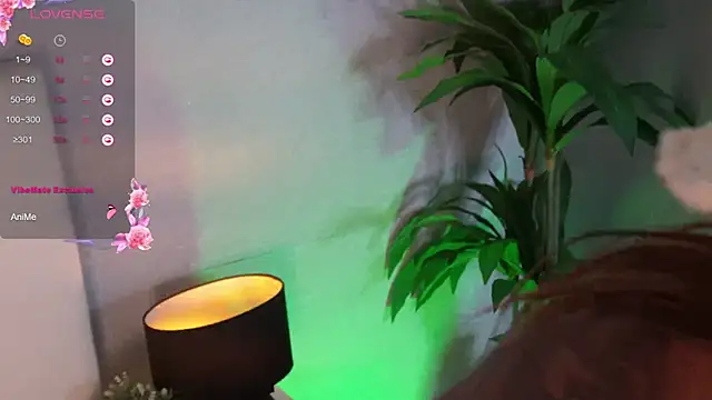 dollbrown online show from March 11, 4:18 pm