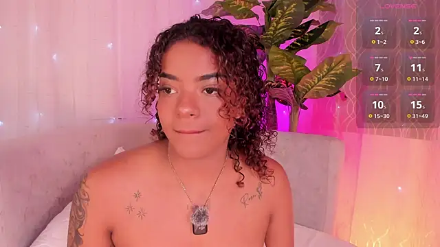 Iris hott1 online show from October 8, 3:19 am