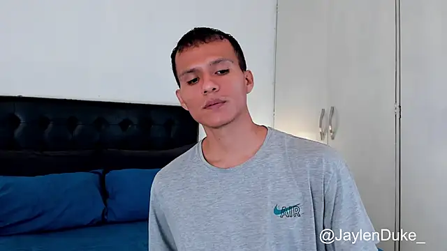 Snapshot of jaylen_and_duke chatting on September 9, 11:08 am jaylen and duke online show from September 9, 11:08 am