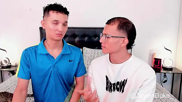 Snapshot of jaylen_and_duke chatting on July 20, 11:12 am jaylen and duke online show from July 20, 11:12 am