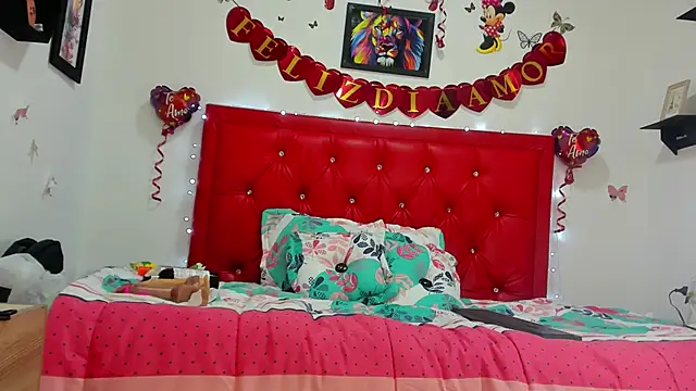 Snapshot of natasha_jurado chatting on February 9, 2:06 am natasha jurado online show from February 9, 2:06 am