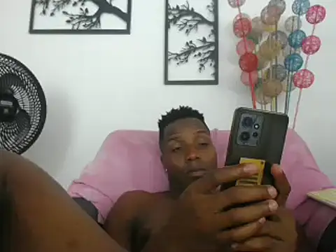 bigcock latin1 online show from February 25, 10:48 am