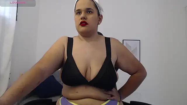 natalia curvy1 online show from September 25, 6:14 pm