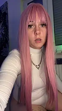 Snapshot of kinkygirl420x chatting on October 23, 9:35 pm kinkygirl420x online show from October 23, 9:35 pm