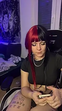 Snapshot of kinkygirl420x chatting on October 9, 8:31 pm kinkygirl420x online show from October 9, 8:31 pm