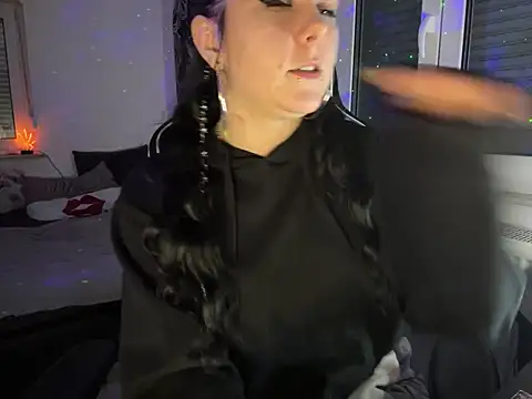 Snapshot of kinkygirl420x chatting on January 20, 9:11 pm kinkygirl420x online show from January 20, 9:11 pm