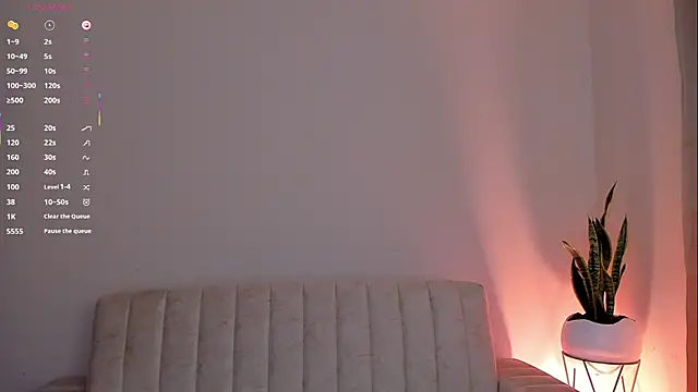 Snapshot of megan_cooper28 chatting on February 26, 3:17 am megan cooper28 online show from February 26, 3:17 am