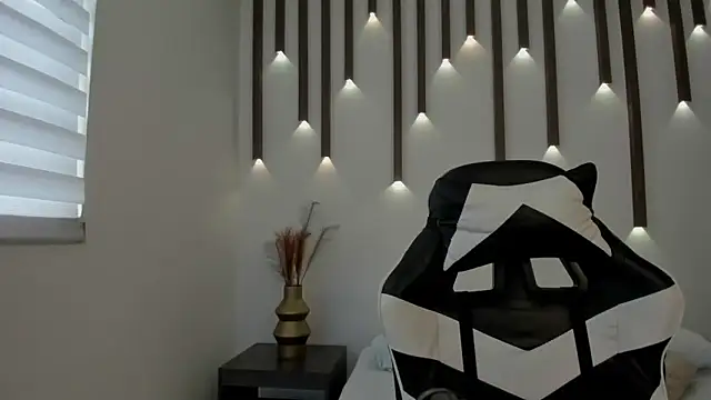 megan cooper28 online show from November 13, 7:07 pm