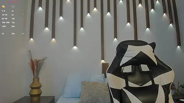 megan cooper28 online show from September 16, 7:04 pm