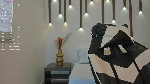 megan cooper28 online show from November 28, 7:14 pm