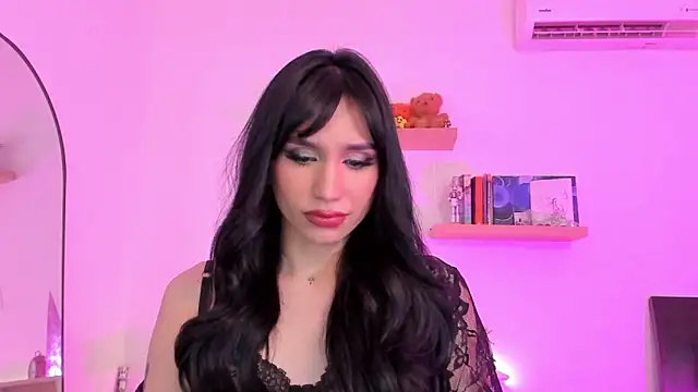 Snapshot of rose_saenz chatting on December 15, 7:21 pm rose saenz online show from December 15, 7:21 pm
