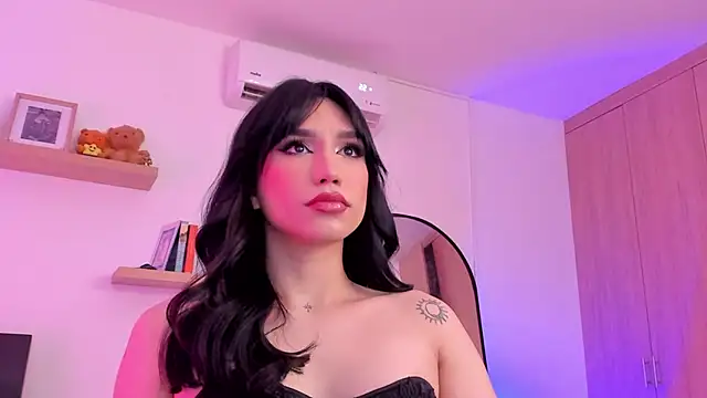 Snapshot of rose_saenz chatting on January 18, 5:37 pm rose saenz online show from January 18, 5:37 pm