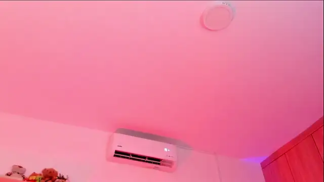 Snapshot of rose_saenz chatting on October 10, 7:47 pm rose saenz online show from October 10, 7:47 pm