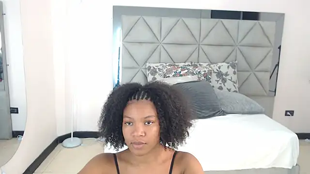 Snapshot of genesis_moretz chatting on May 23, 4:44 am genesis moretz online show from May 23, 4:44 am
