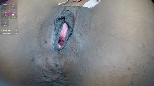 genesis moretz online show from December 11, 9:19 am