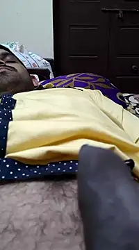 Snapshot of Ashish02345 chatting on December 31, 6:24 pm Ashish02345 online show from December 31, 6:24 pm