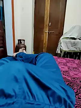 Snapshot of Ashish02345 chatting on January 27, 6:52 pm Ashish02345 online show from January 27, 6:52 pm