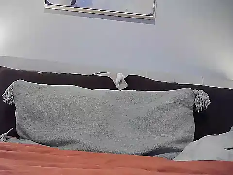 CaramelDipper online show from February 6, 2:15 pm