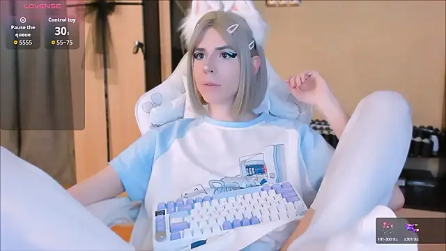 FemAlexa  online show from February 17, 5:43 pm