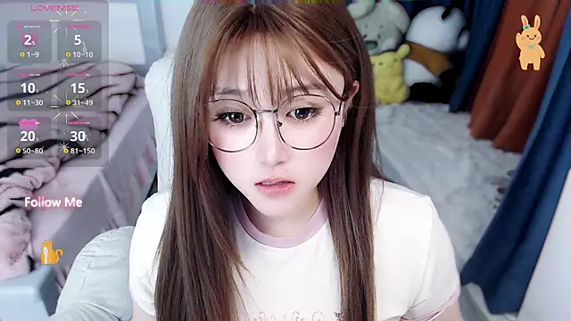 Snapshot of Sweet-18wanwan chatting on November 24, 1:44 pm Sweet-18wanwan online show from November 24, 1:44 pm